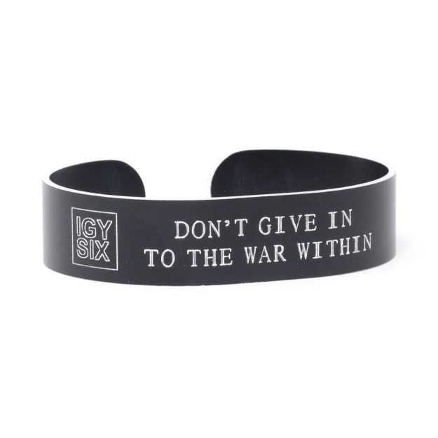 Metal bracelets for fallen soldiers on sale